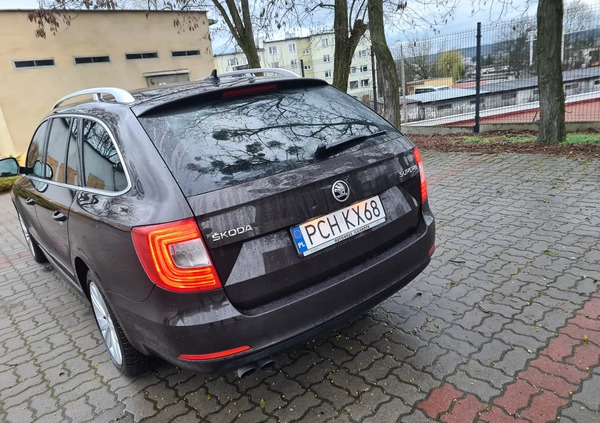 Skoda Superb cena 48500 przebieg: 229200, rok produkcji 2014 z Chodzież małe 92